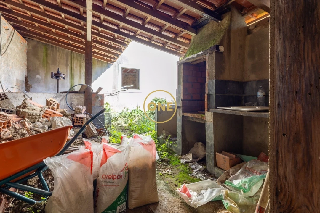 Moradia T4 para Venda em Sapataria Foto 21