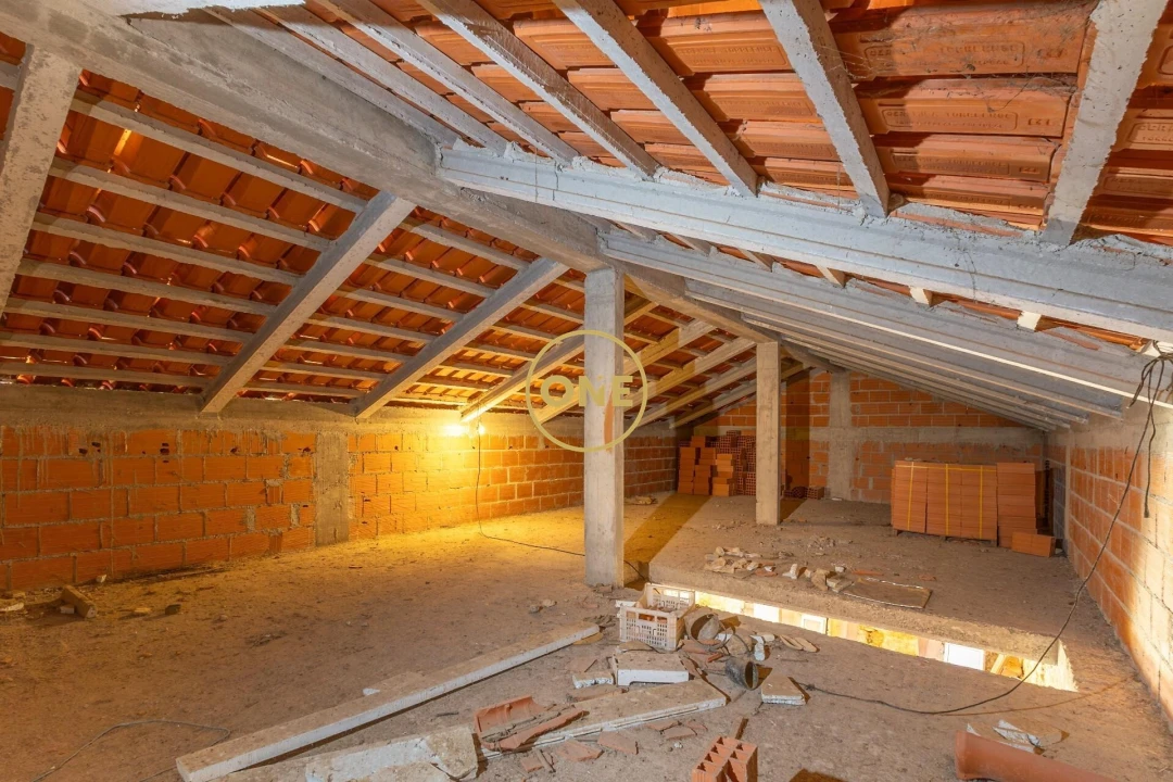 Moradia T4 para Venda em Sapataria Foto 14