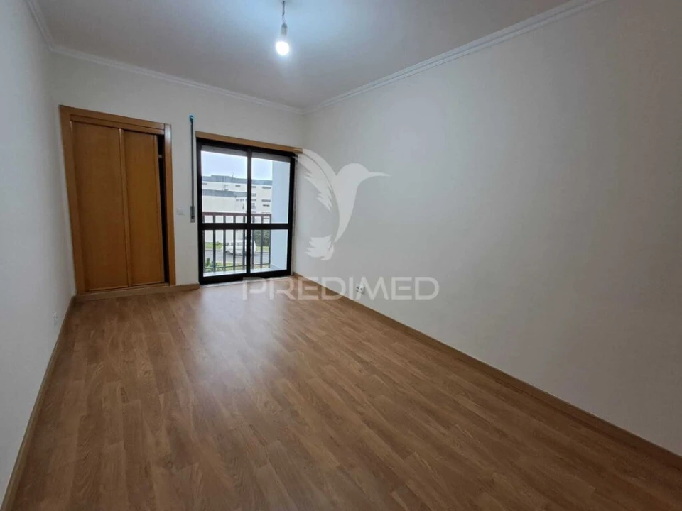 Apartamento T3 para Venda em Rio de Mouro Foto 20