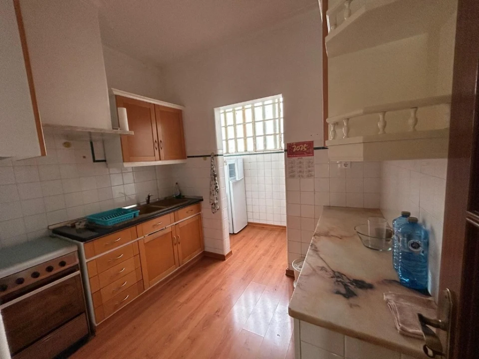 Apartamento T2 para Venda em Serra e Junceira Foto 6