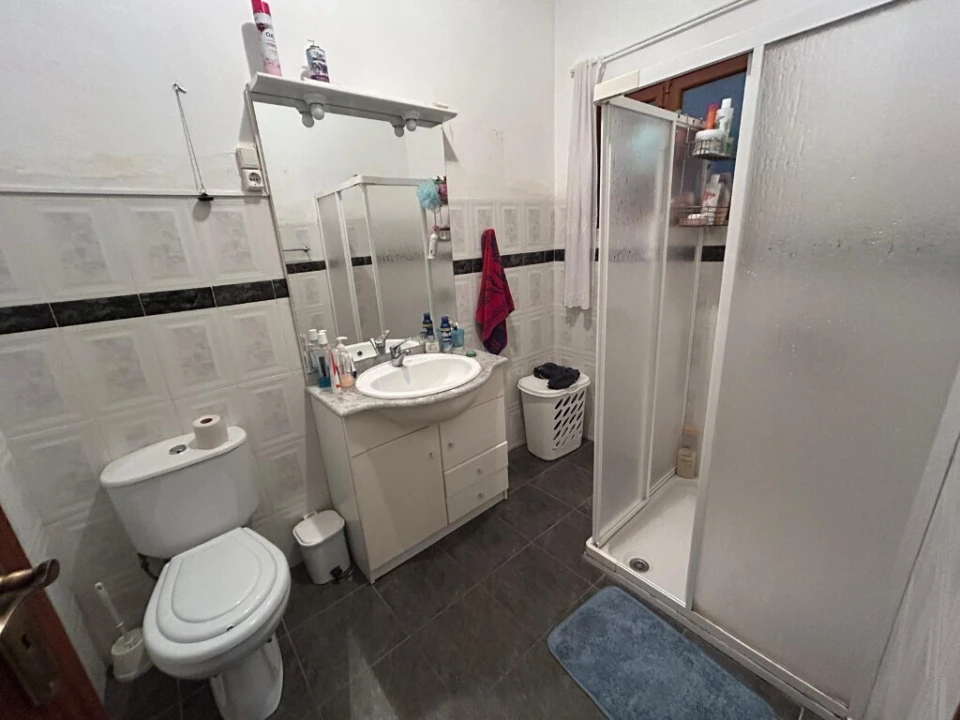 Apartamento T2 para Venda em Serra e Junceira Foto 6