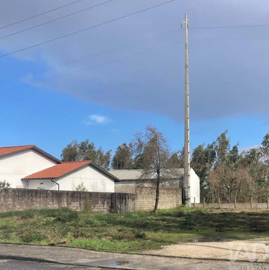 Terreno para Venda em Marinha Grande Foto 1