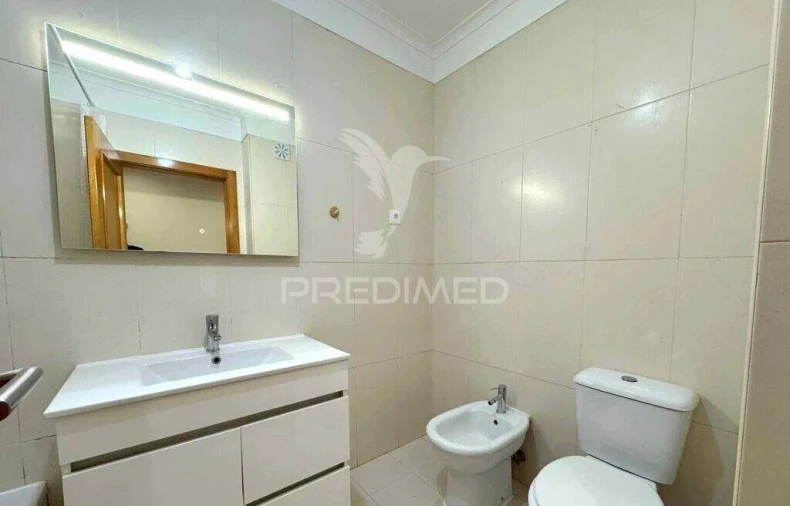 Apartamento T3 para Venda em Rio de Mouro Foto 10