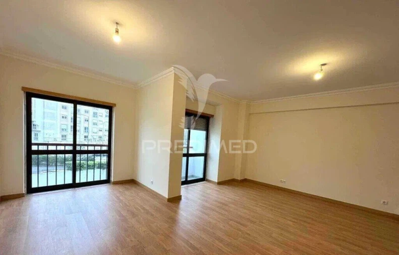 Apartamento T3 para Venda em Rio de Mouro Foto 12