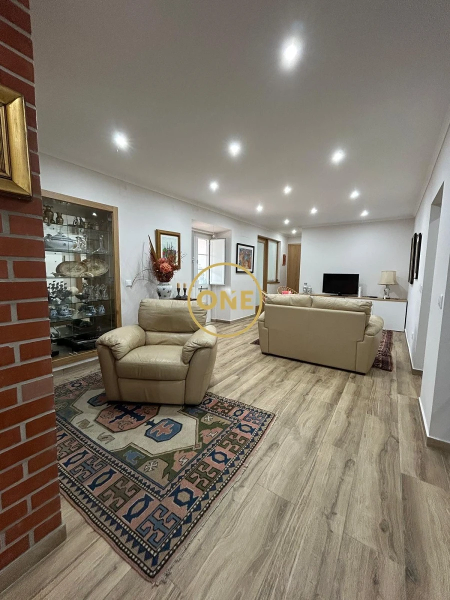 Moradia T6 para Venda em Alpiarça Foto 8