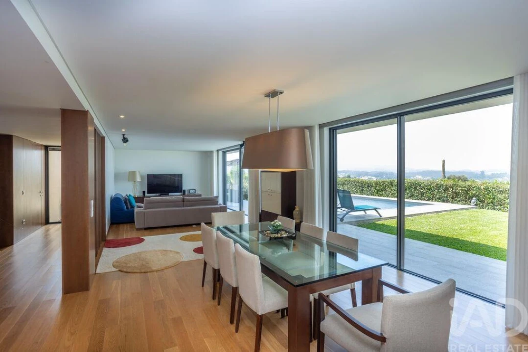 Moradia T3 para Venda em Santo Tirso, Couto (Santa Cristina e São Miguel) e Burgães Foto 22