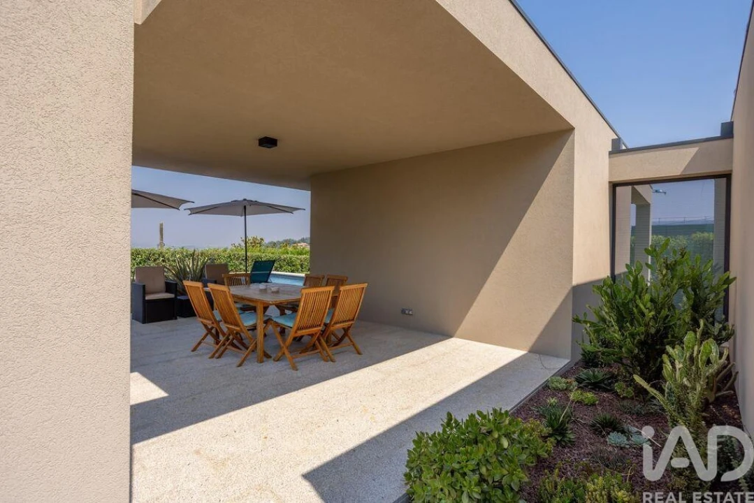 Moradia T3 para Venda em Santo Tirso, Couto (Santa Cristina e São Miguel) e Burgães Foto 8