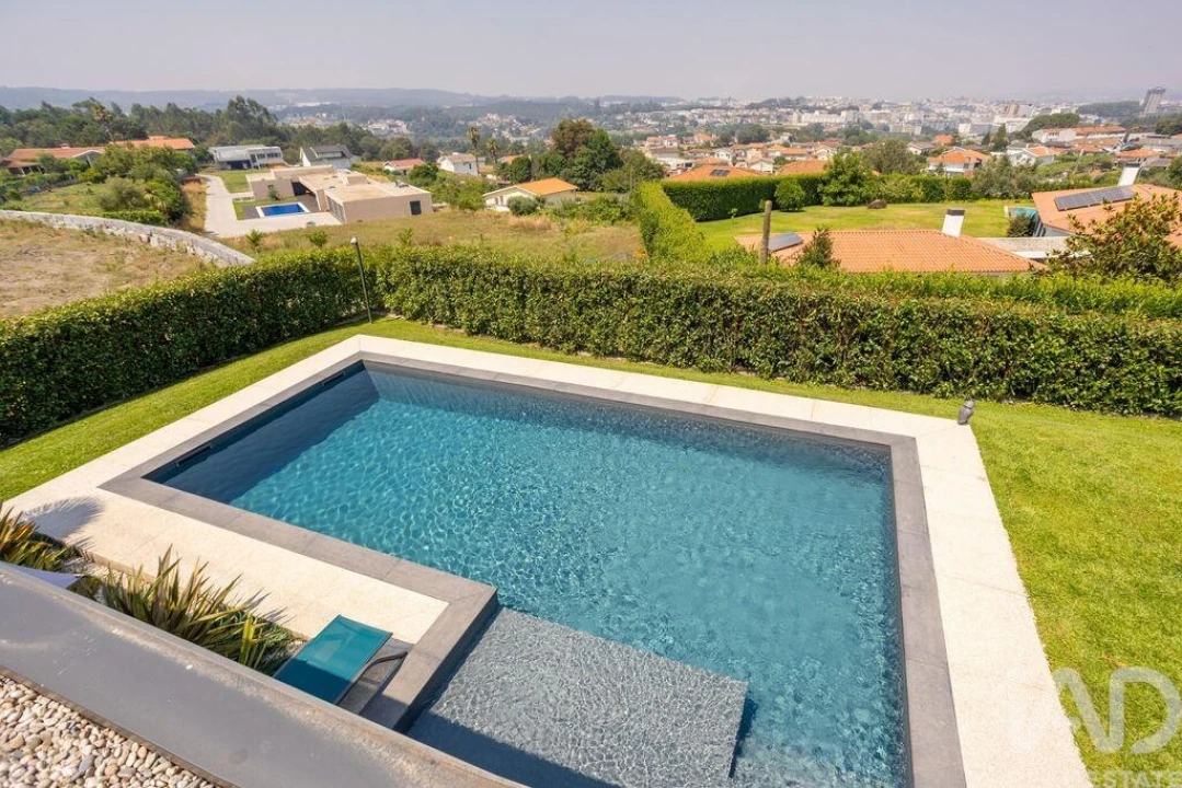 Moradia T3 para Venda em Santo Tirso, Couto (Santa Cristina e São Miguel) e Burgães Foto 12