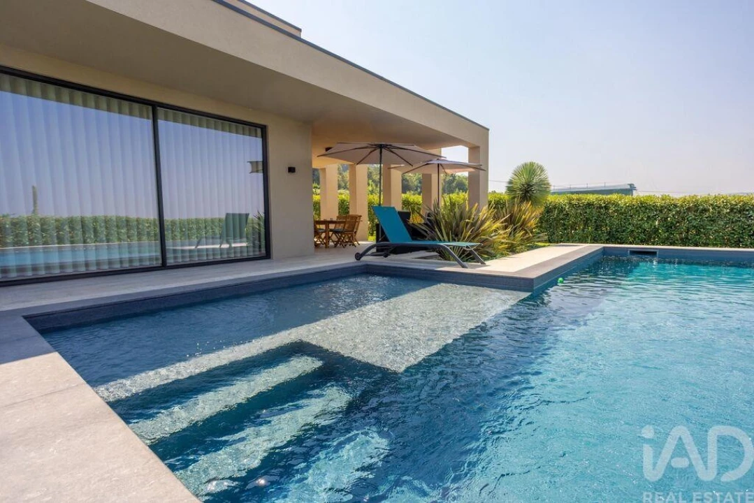 Moradia T3 para Venda em Santo Tirso, Couto (Santa Cristina e São Miguel) e Burgães Foto 6