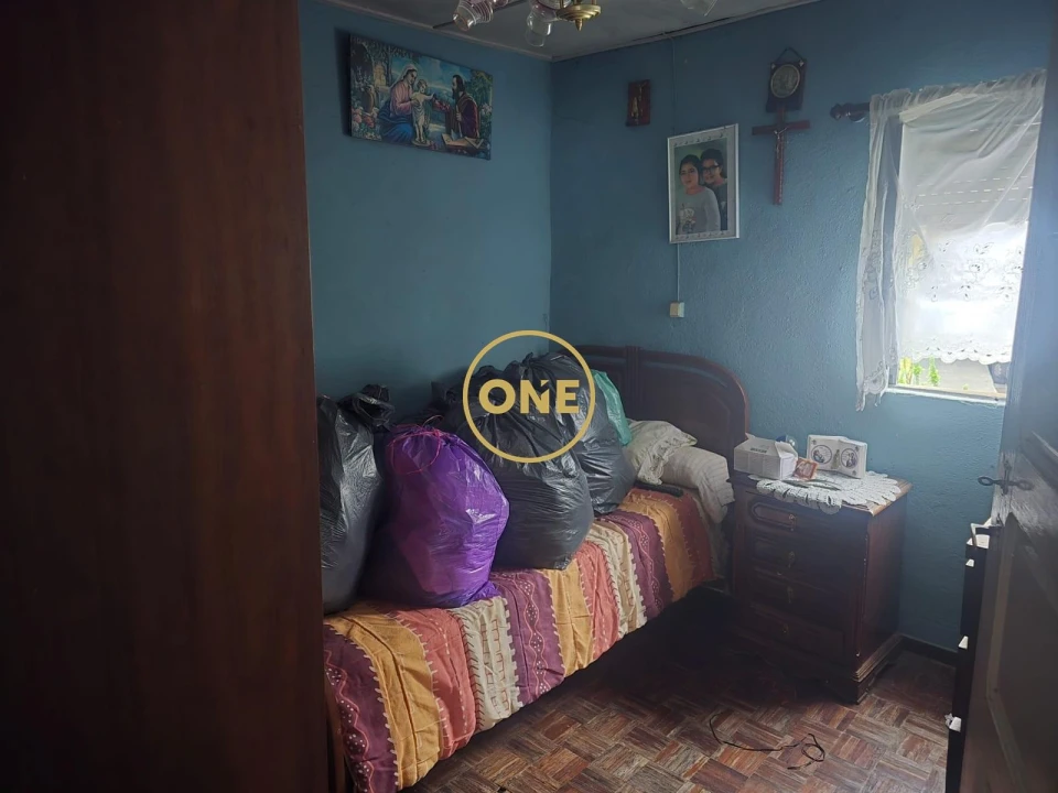 Moradia T2 para Venda em Agrela Foto 13