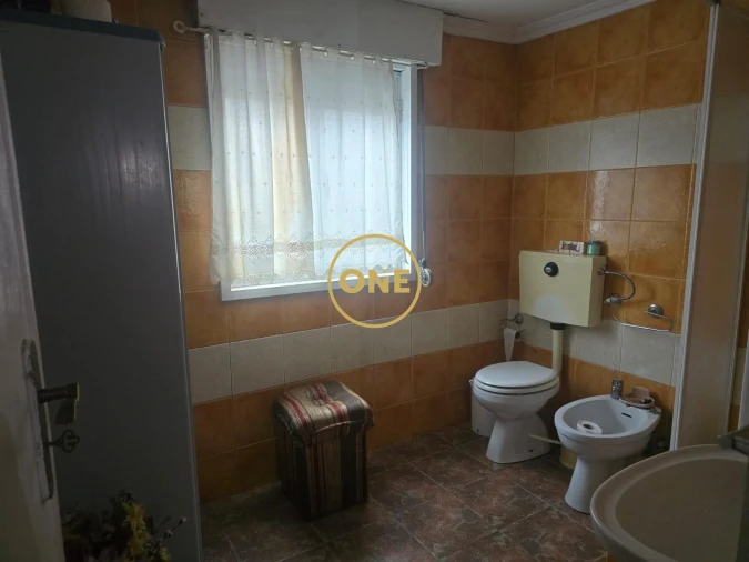 Moradia T2 para Venda em Agrela Foto 8