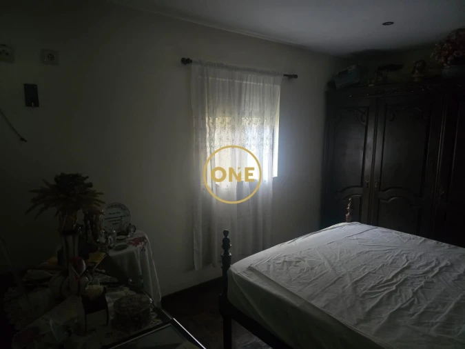 Moradia T2 para Venda em Agrela Foto 12