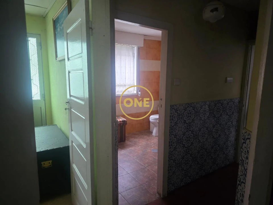 Moradia T2 para Venda em Agrela Foto 9