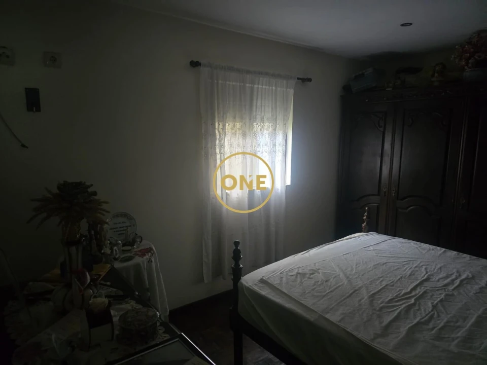 Moradia T2 para Venda em Agrela Foto 12