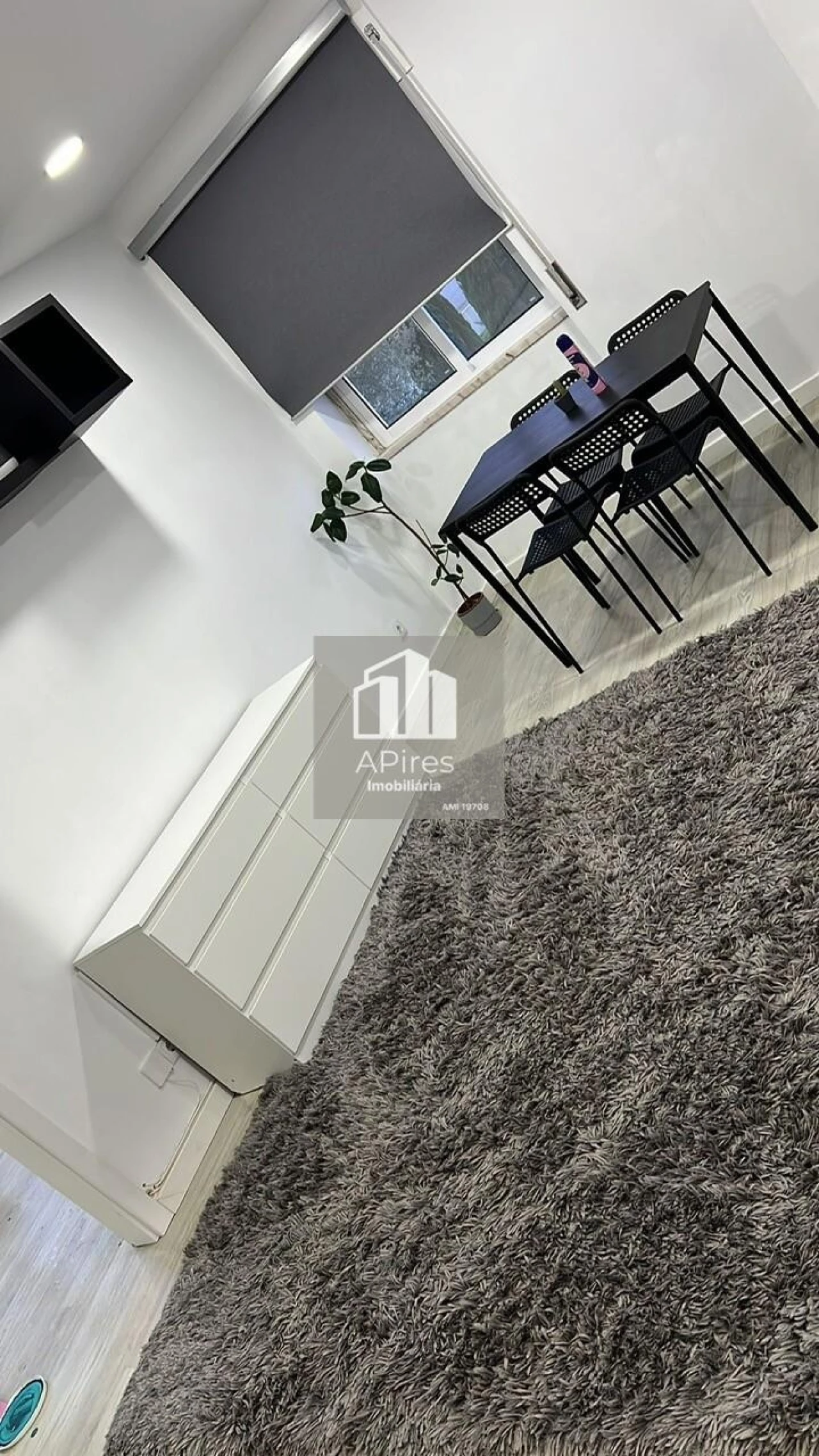 Apartamento T3 para Venda em Seixal, Arrentela e Aldeia de Paio Pires Foto 3