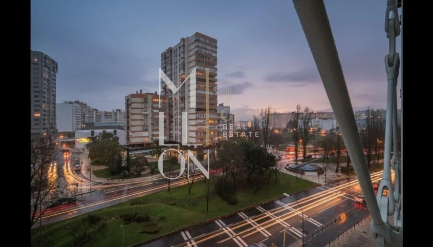 Apartamento T1 para Venda em Areeiro Foto 55