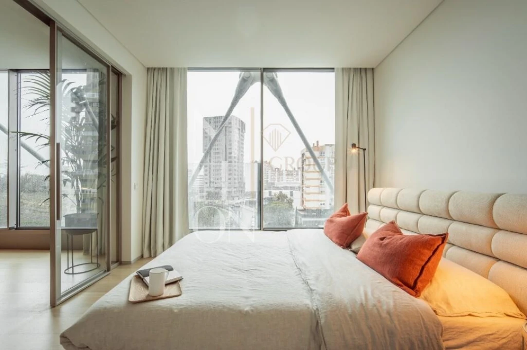 Apartamento T1 para Venda em Areeiro Foto 5