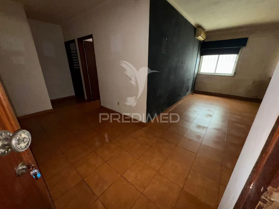 Apartamento T2 para Venda em São Bras e São Lourenço Foto 3