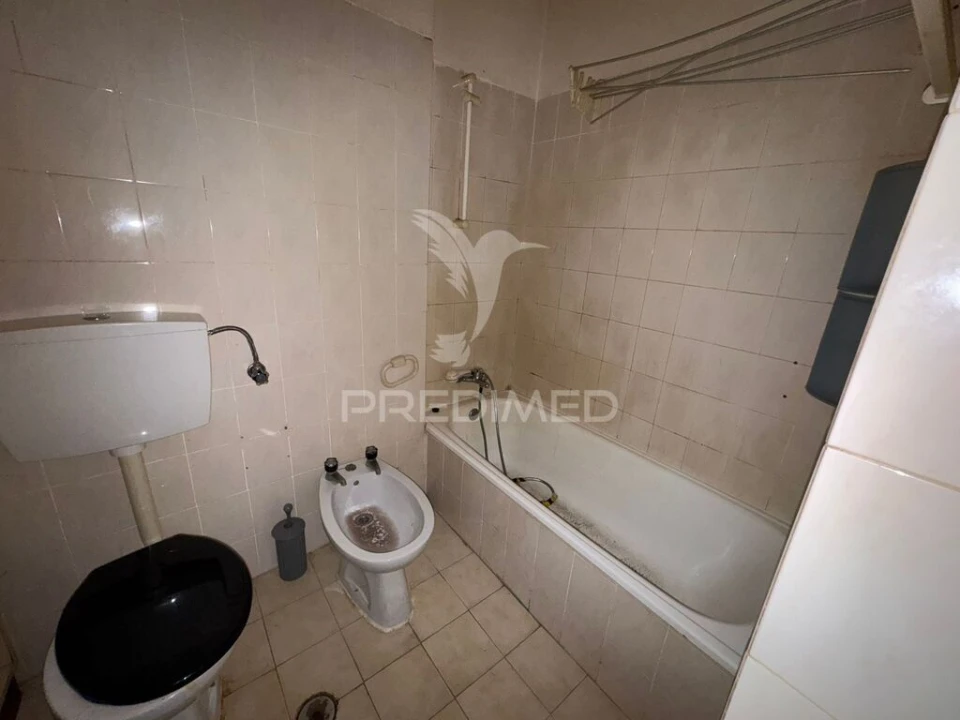 Apartamento T2 para Venda em São Bras e São Lourenço Foto 8