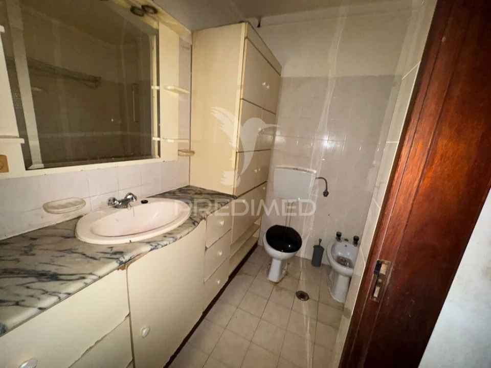 Apartamento T2 para Venda em São Bras e São Lourenço Foto 9
