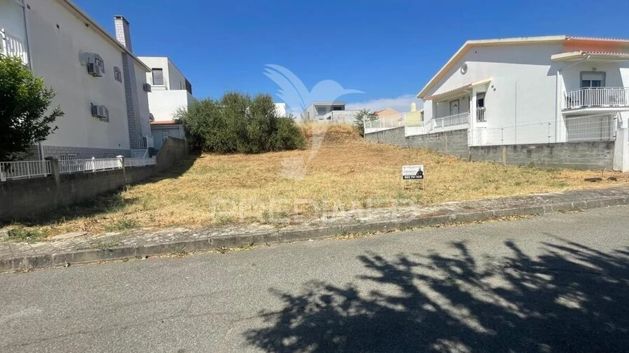 Terreno para Venda em Vila Nova de Foz Côa