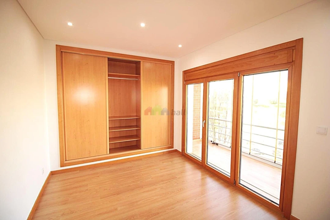 Apartamento T3 para Venda em Odivelas Foto 15