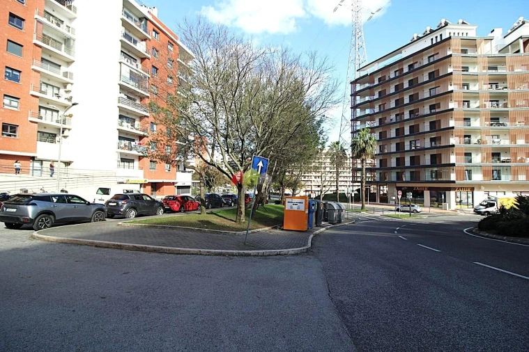 Apartamento T3 para Venda em Odivelas Foto 33
