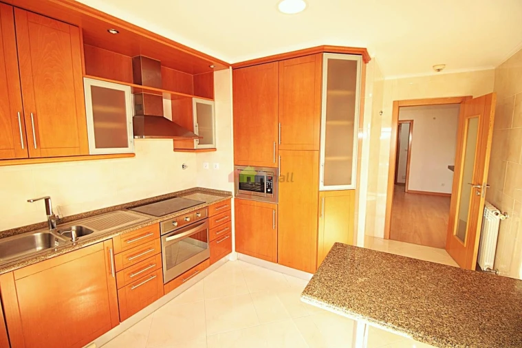 Apartamento T3 para Venda em Odivelas Foto 10