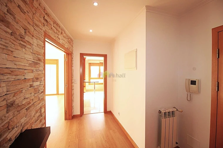 Apartamento T3 para Venda em Odivelas Foto 3