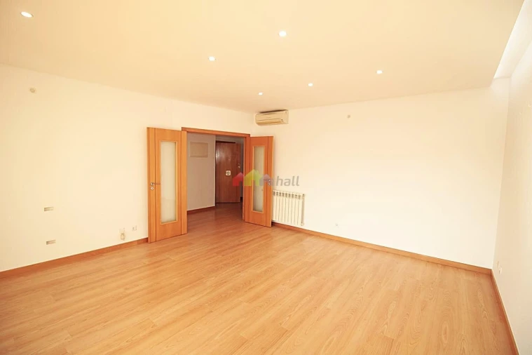 Apartamento T3 para Venda em Odivelas Foto 5
