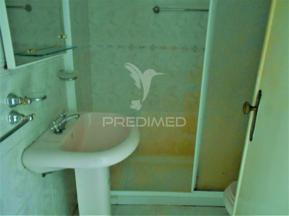 Apartamento T3 para Venda em Agualva e Mira-Sintra Foto 5