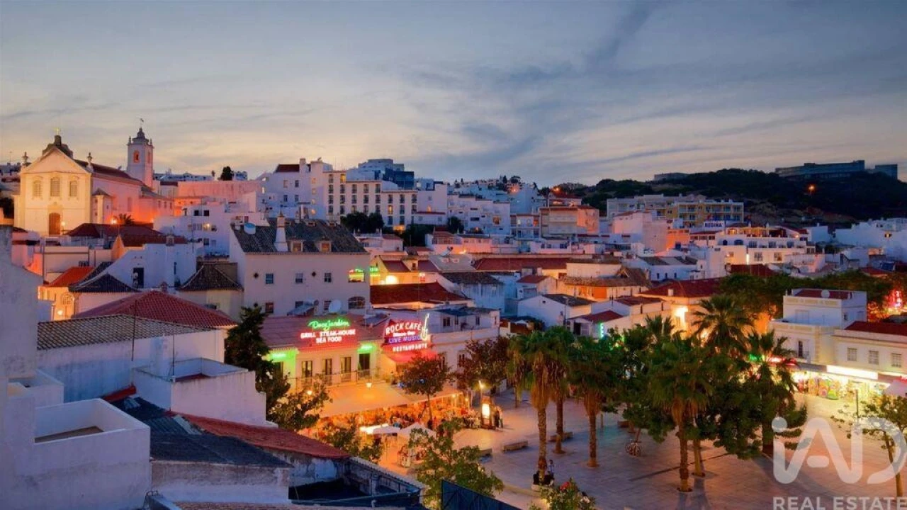 Apartamento T1 para Venda em Albufeira e Olhos de Água Foto 17