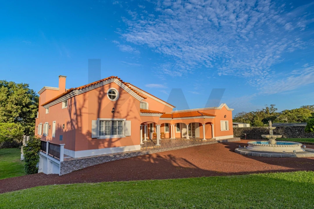 Moradia T7 para Venda em Fenais da Luz Foto 49