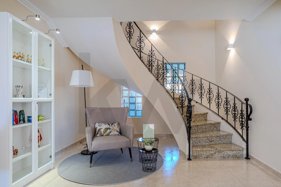 Moradia T7 para Venda em Fenais da Luz Foto 31