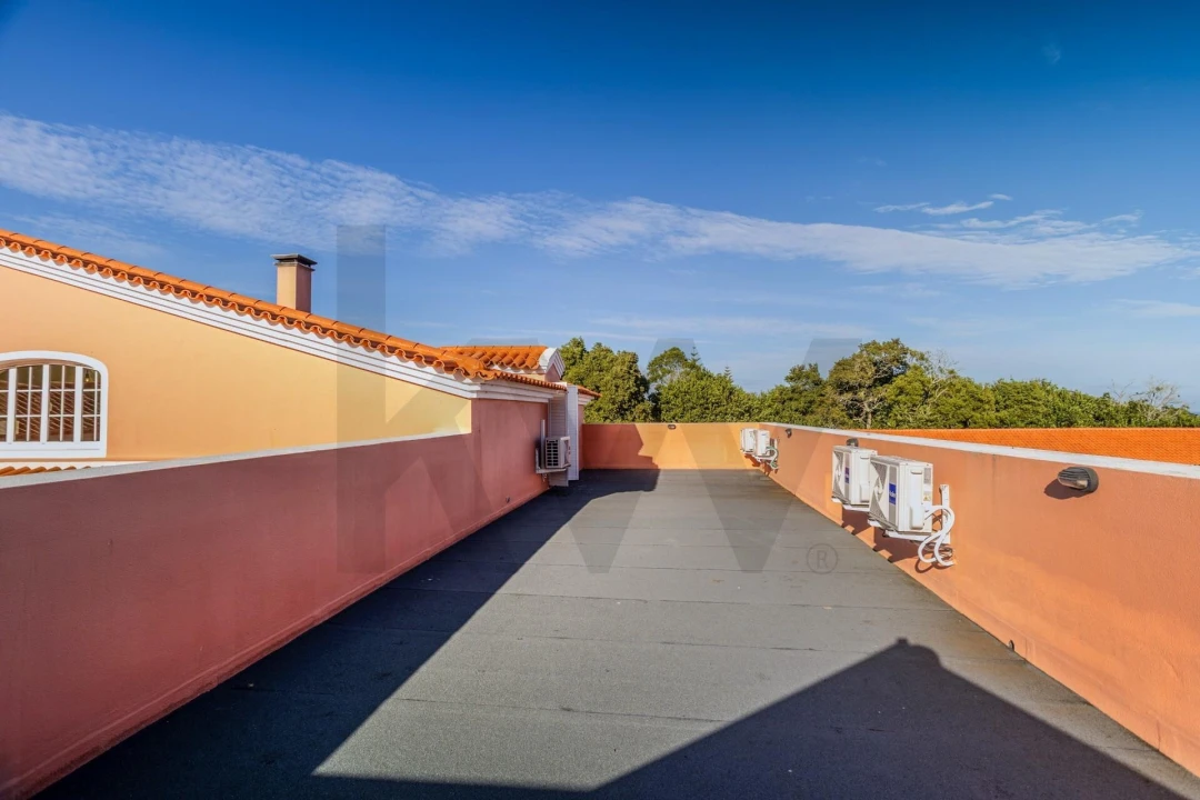 Moradia T7 para Venda em Fenais da Luz Foto 48