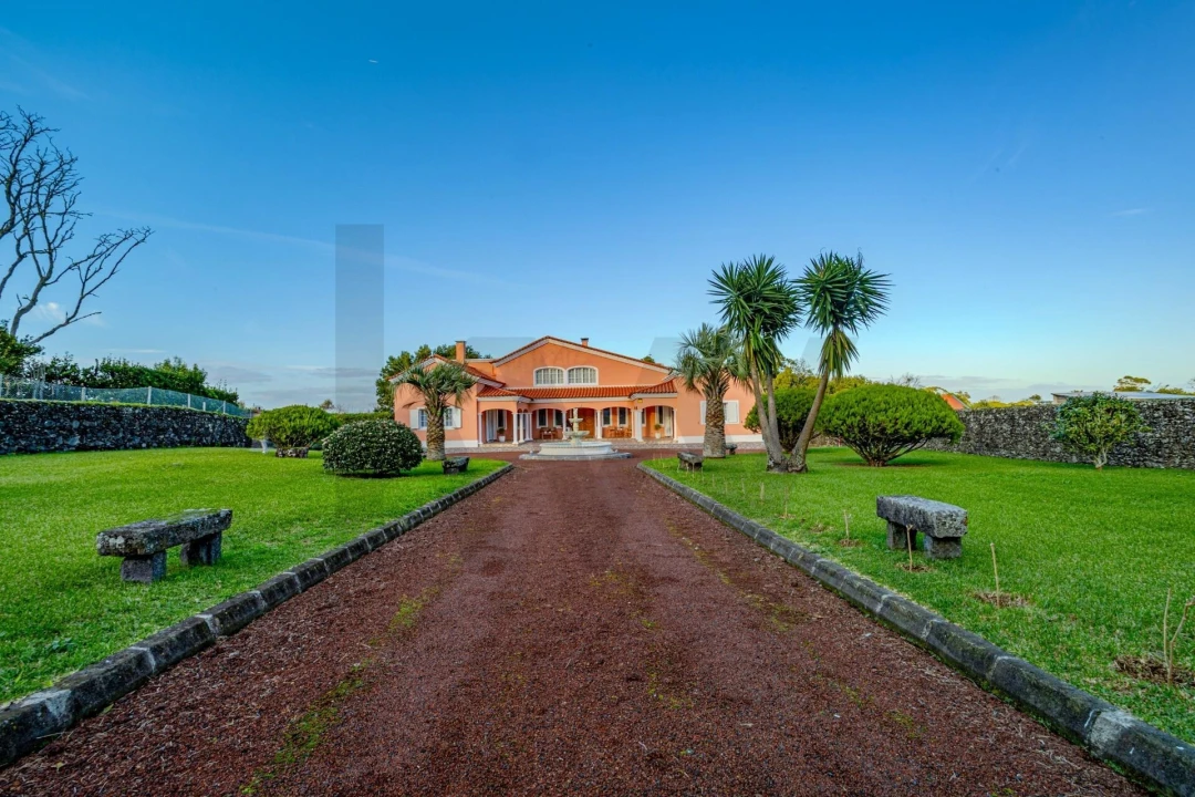 Moradia T7 para Venda em Fenais da Luz Foto 54