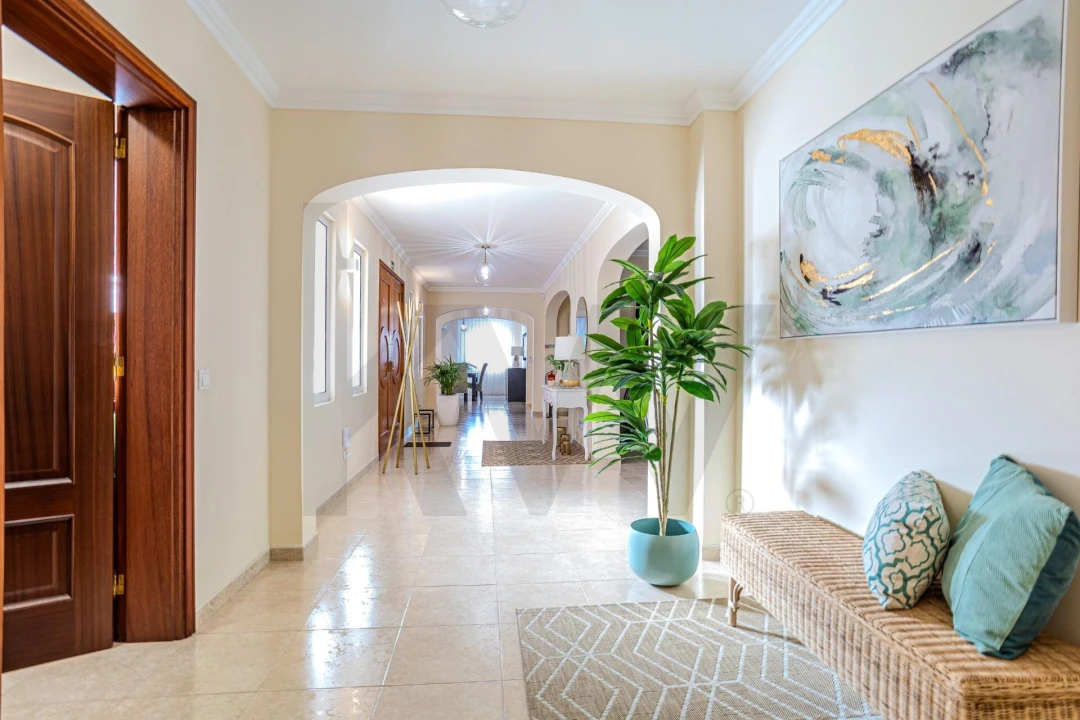 Moradia T7 para Venda em Fenais da Luz Foto 9