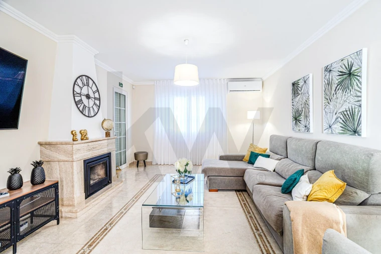 Moradia T7 para Venda em Fenais da Luz Foto 6