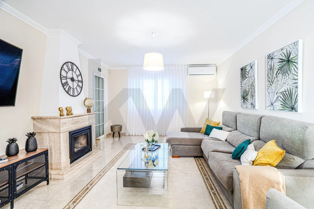 Moradia T7 para Venda em Fenais da Luz Foto 6