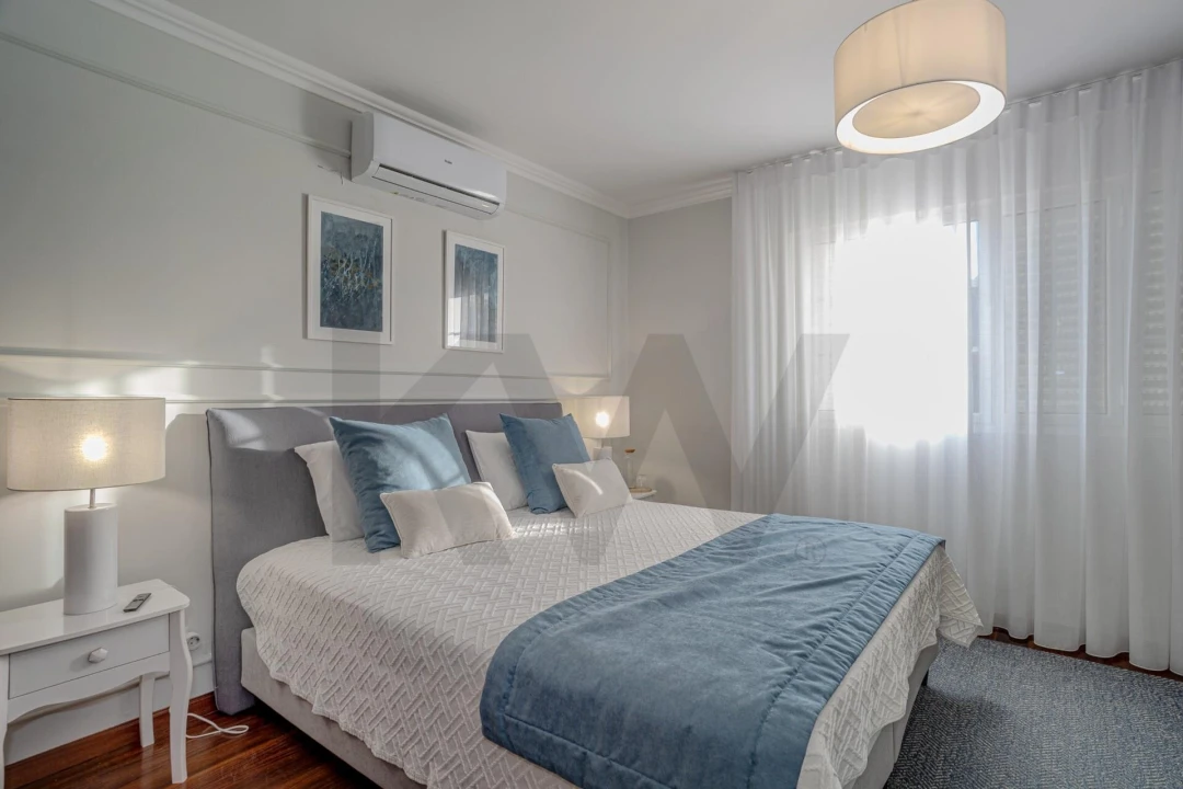 Moradia T7 para Venda em Fenais da Luz Foto 24