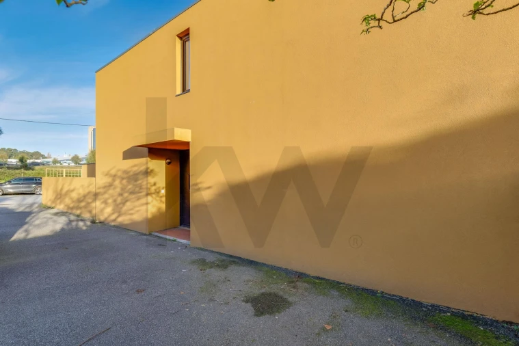 Moradia T3 para Arrendamento em São Mamede de Infesta e Senhora da Hora Foto 3