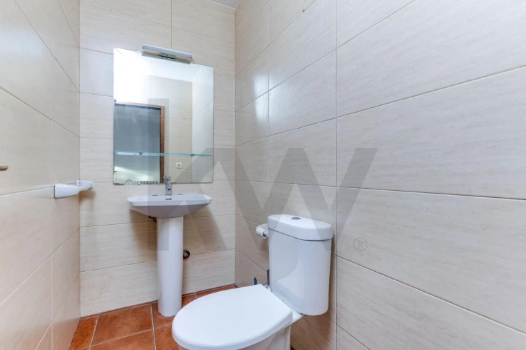 Moradia T3 para Arrendamento em São Mamede de Infesta e Senhora da Hora Foto 13