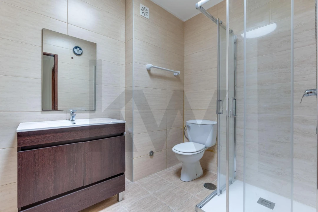 Moradia T3 para Arrendamento em São Mamede de Infesta e Senhora da Hora Foto 28