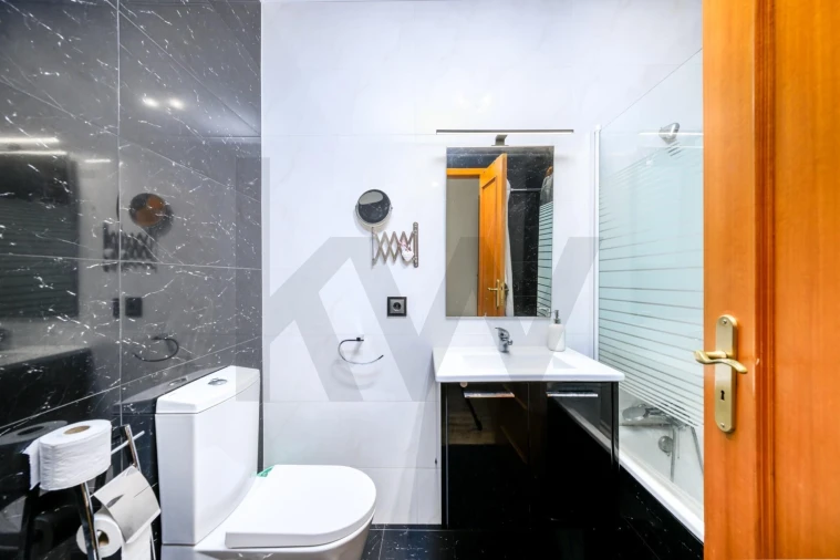 Apartamento T2 para Venda em Canelas Foto 12