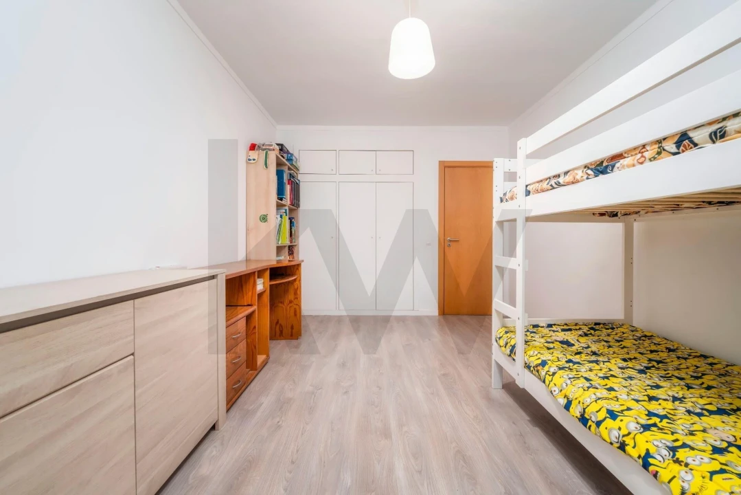 Apartamento T2 para Venda em Olhão Foto 12