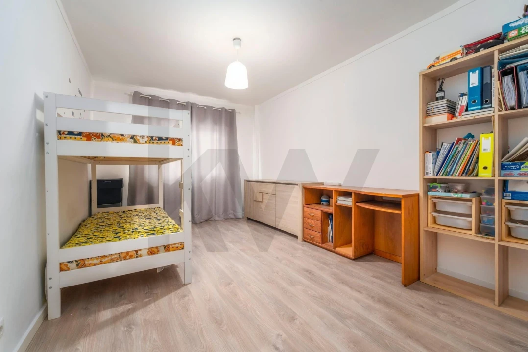 Apartamento T2 para Venda em Olhão Foto 11