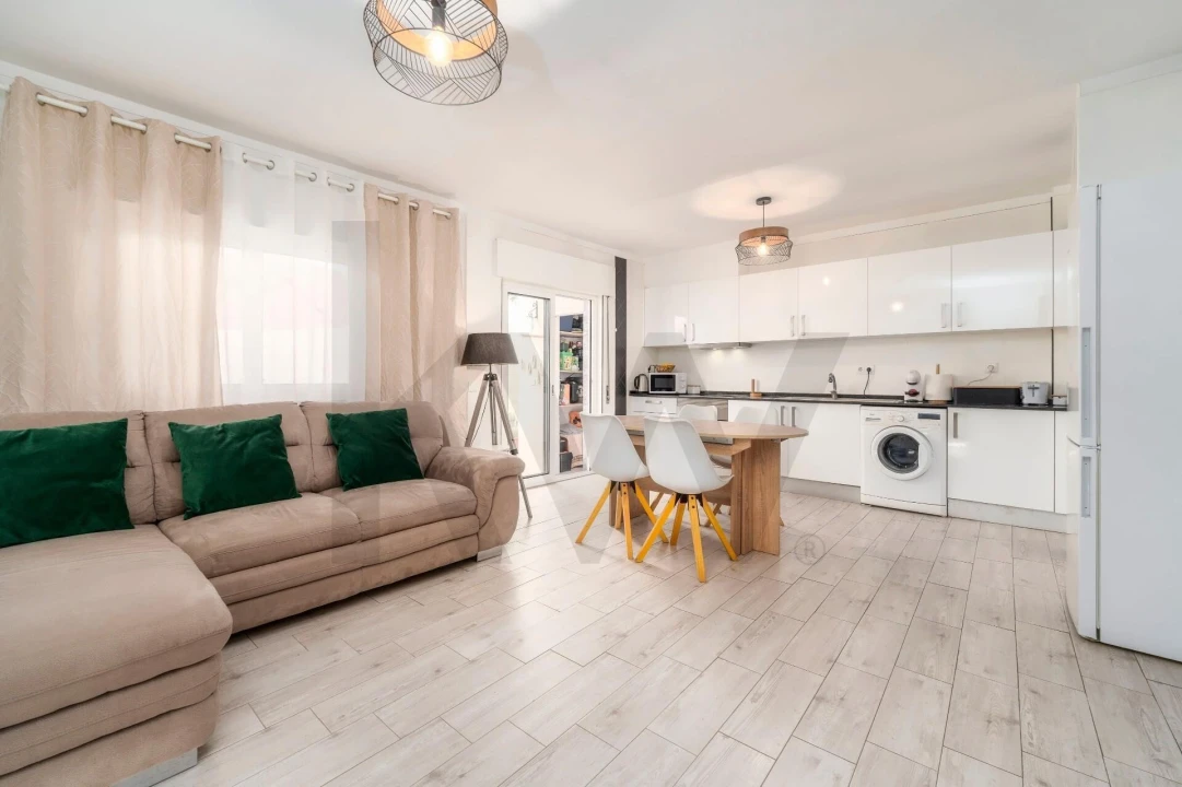 Apartamento T2 para Venda em Olhão Foto 1