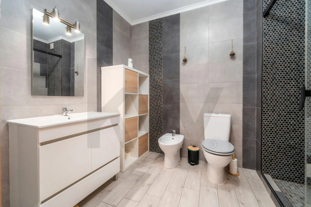 Apartamento T2 para Venda em Olhão Foto 9