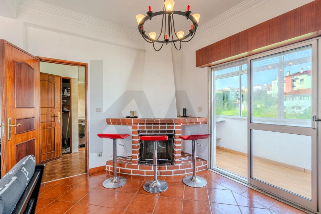 Apartamento T2 para Venda em Queluz e Belas Foto 8