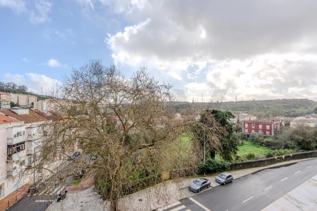 Apartamento T2 para Venda em Queluz e Belas Foto 31